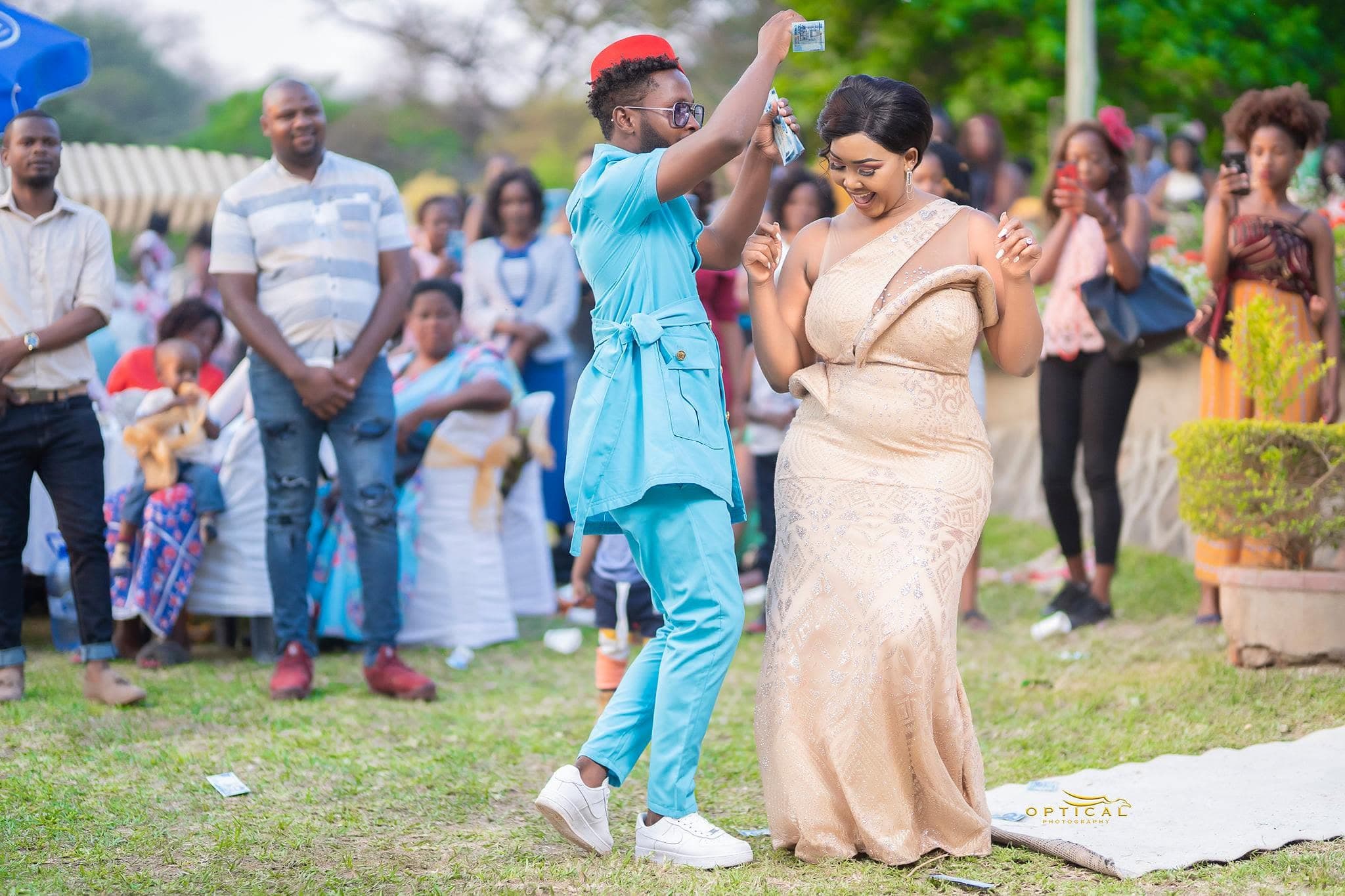 Luxury wedding moment 1